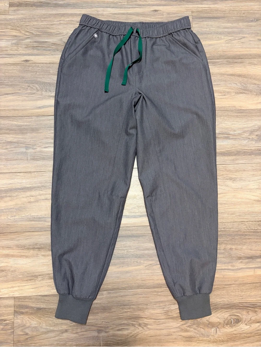 FIGS Men’s FIONx Tansen Jogger Scrub Pants Graphite S/M